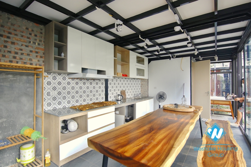 Riverside garden house for rent in Ngoc Thuy Long Bien